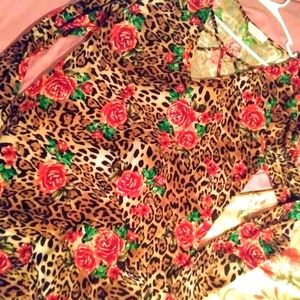 A.again long sleeve leopard rose top